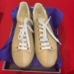 Macarena beige leather sneakers